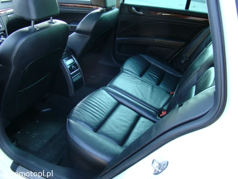 skoda super b kombi 2012 r lakier orginał
