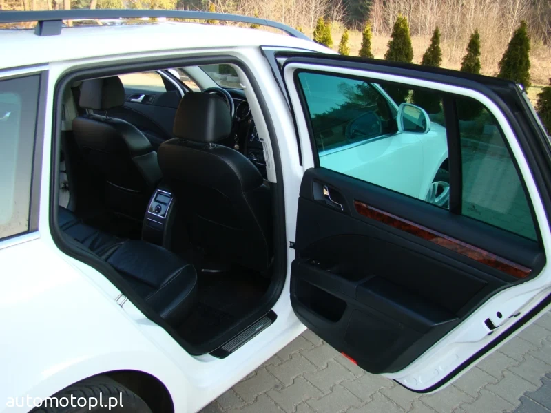 skoda super b kombi 2012 r lakier orginał